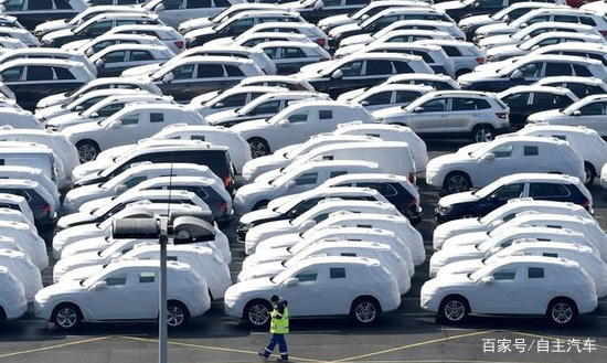 默克尔:支持欧盟降低美国汽车进口关税 但不特
