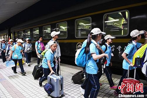 中国兴起学生“研学旅行热” 市场尚待规范