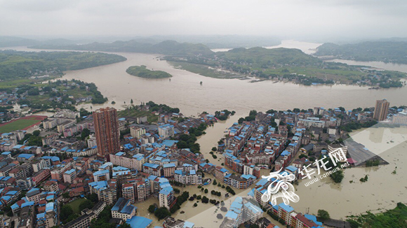 华龙航拍|俯瞰被洪水包围的合川太和镇