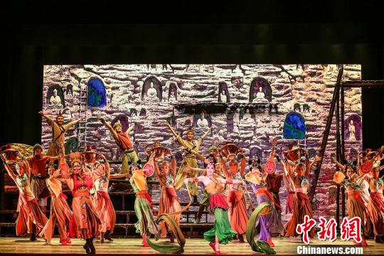 中国舞剧《大梦敦煌》欧洲演出诉说“丝路情”(图)