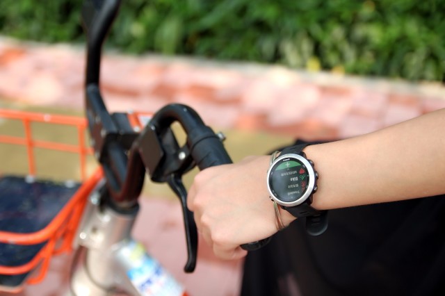 跑步听歌、移动支付都支持!这运动指导专家让我彻底“抛弃”手机 跑步听歌、移动支付都支持!这运动指导专家让我彻底“抛弃”手机