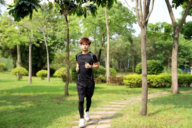 跑步听歌、移动支付都支持!这运动指导专家让我彻底“抛弃”手机 跑步听歌、移动支付都支持!这运动指导专家让我彻底“抛弃”手机