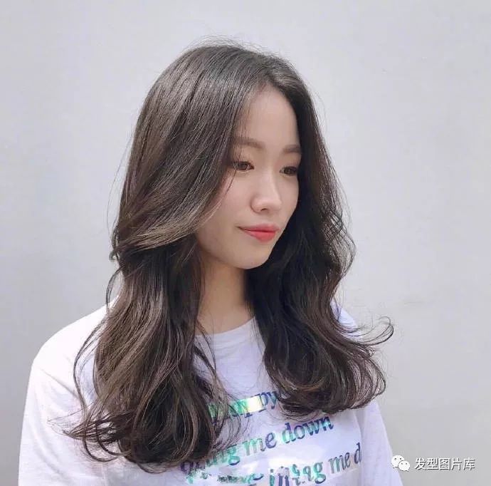 韩范儿中长发发型推荐