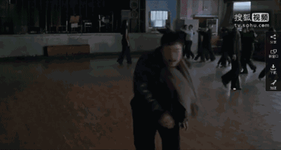 电影《老炮儿》里敢爱敢恨的话匣子,与冯导的激情满满令人唏嘘不已.