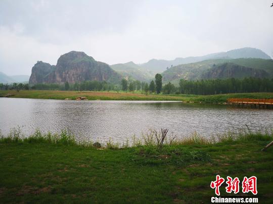 图为围场钓鱼台湿地公园 张桂芹 摄 图为围场钓鱼台湿地公园 张桂芹 摄