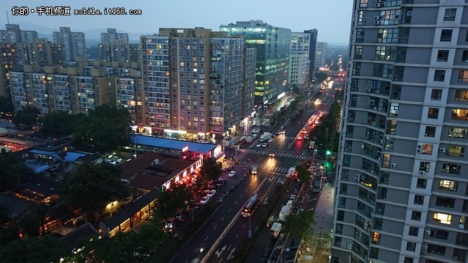 这是一款真正的4K手机 索尼XZ2 Premium评测