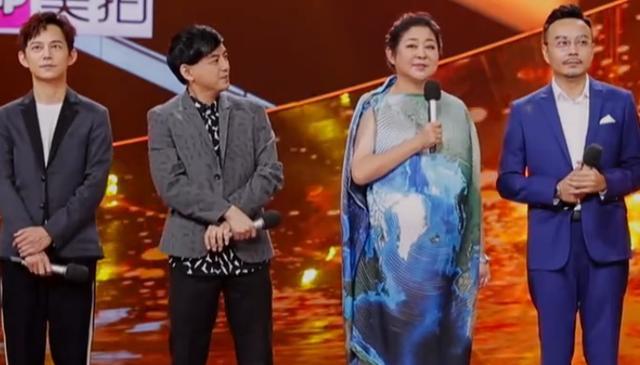 李浩菲主持人大赛冠军,何炅投出关键一票,沈梦