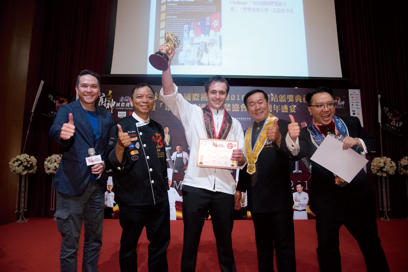 6d58c1e4071a455fab0563b1f3afdc30.jpg 6d58c1e4071a455fab0563b1f3afdc30.jpg