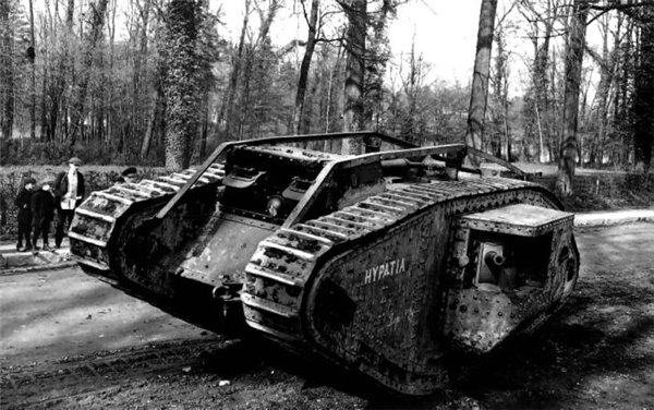 一战英国坦克_虎王坦克_坦克简笔画-圈子花园图片