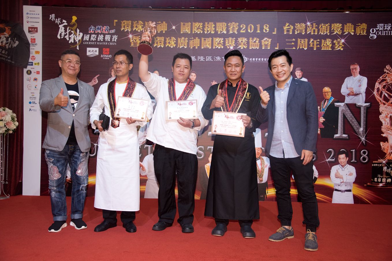 9eb6a369c13e42aca5db363d9d536c6a.jpg 9eb6a369c13e42aca5db363d9d536c6a.jpg