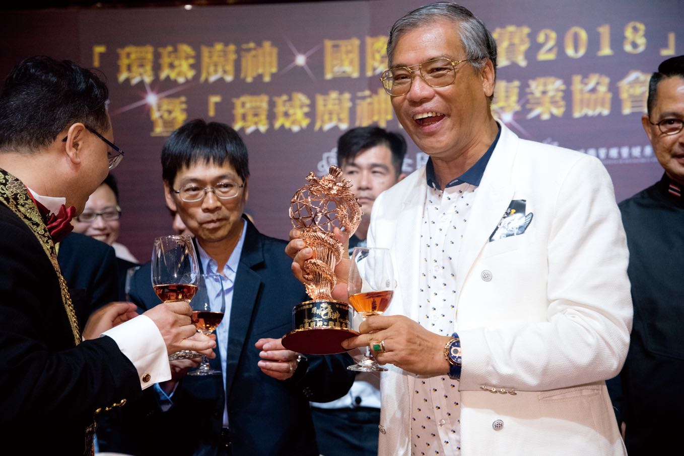 d7fe515a68ec494c97c1f15c4f4bd19e.jpg d7fe515a68ec494c97c1f15c4f4bd19e.jpg