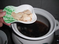 灵芝西洋参乌鸡汤的做法图解16