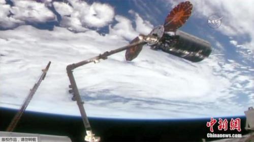 美“天鹅座”货运飞船将离开国际空间站 2周后烧毁