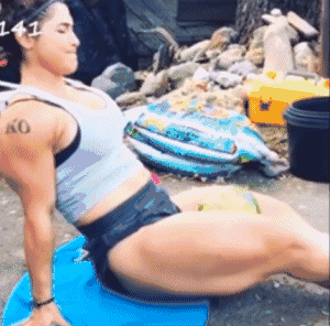 网红辣妹夹碎西瓜?这不过是澳洲女教练玩剩下的东西!