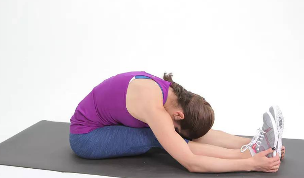 4个拉伸运动带你塑造背部肌肉