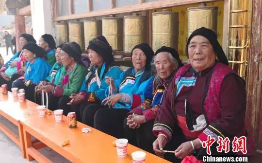 重磅丨支持深度贫困地区文化建设 雒树刚部长