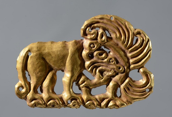 从宁夏出土兵器、车马饰件看两千多年前的北方青铜文化