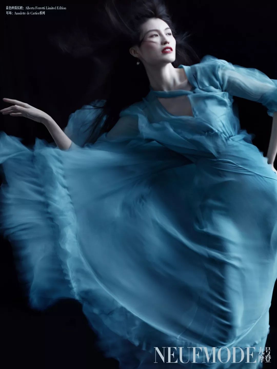 一日超模 | 刘雯成品牌代言人 孙菲菲再拿大牌成衣广告