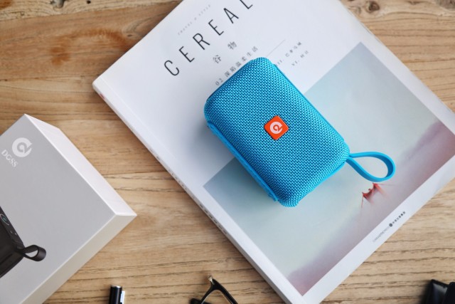 无需WiFi，在户外也能智能交流，DOSS超级蓝牙音箱体验