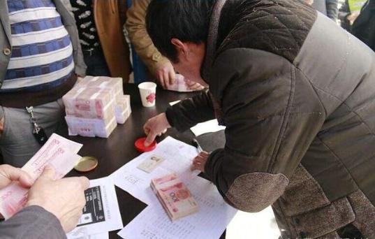 2018年建筑农民工的工资标准上涨10%,9成工