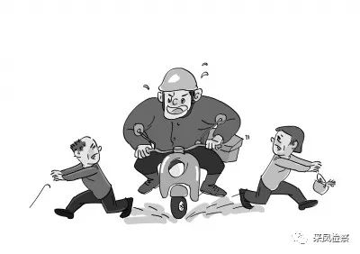 来凤一男子无证驾驶摩托车撞伤他人致人死亡近