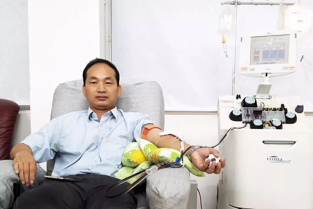 广州一的哥20年无偿献血7.7万毫升，等于16个大人血量