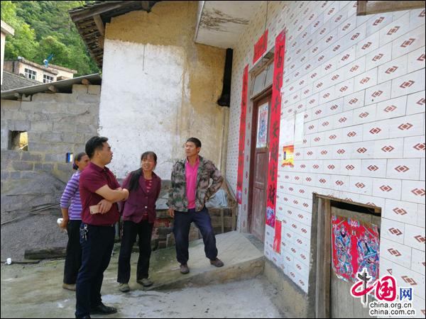 贵州独山教育局驻新董村尖刀排脱贫攻坚侧记