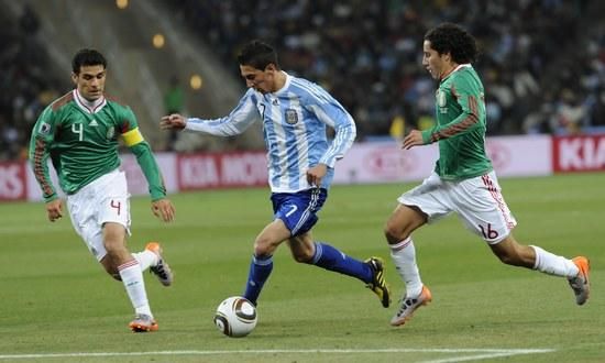 足球比赛如果取消越位规则会不会更具观赏性?