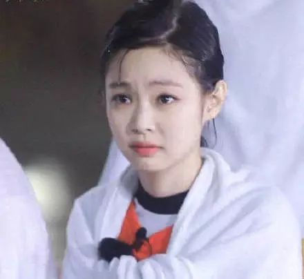 奶萌jennie鬼屋大哭rm收视率爆表同样颜好气质佳的粉墨jisoo和rosé韩