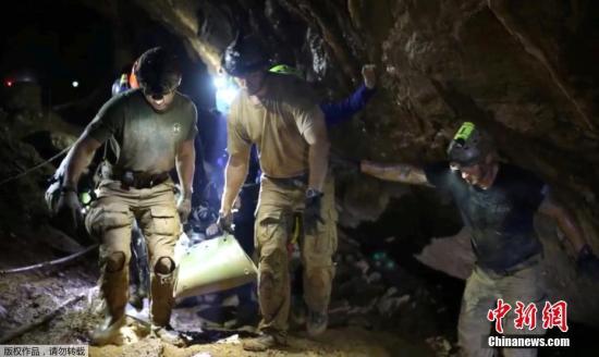 泰国岩洞获救13人定于18日出院 将举行记者会