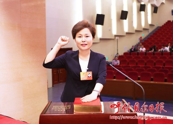 姜宏当选内蒙古呼伦贝尔市人民政府市长
