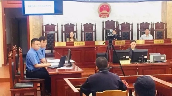 镇江个体商户法庭上追打律师，5人被判扰乱法庭秩序罪获刑