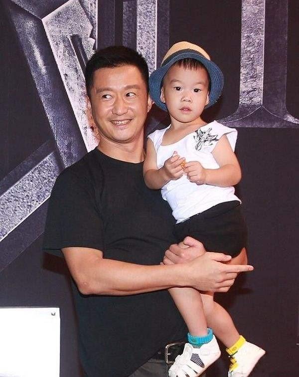 谢楠晒孕期静脉曲张缓解方法,大幅度拉伸动作