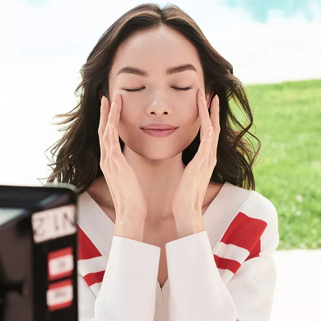 宋慧乔新剧搭档朴宝剑，再次收获“弟弟”男友原来是靠TA