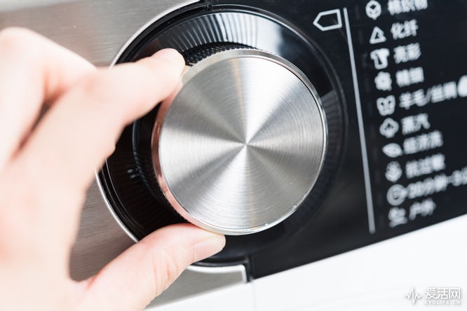 羊毛衫缩水?新衣洗成旧衣?不存在的,AEG教你