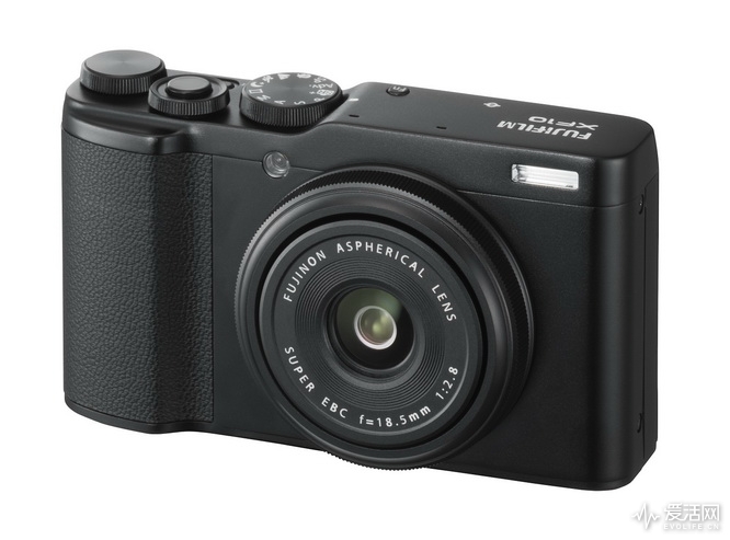 逼死GR 富士发布APS-C画幅便携相机XF10