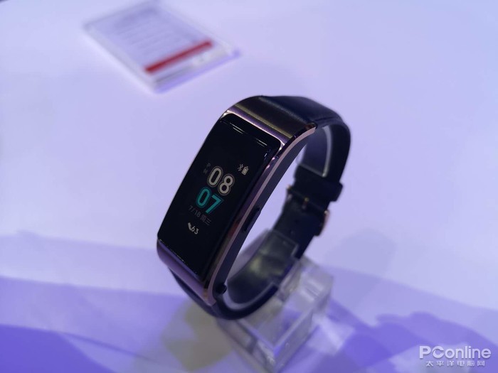 3K档华为nova 3发布:海报级自拍,易烊千玺的选