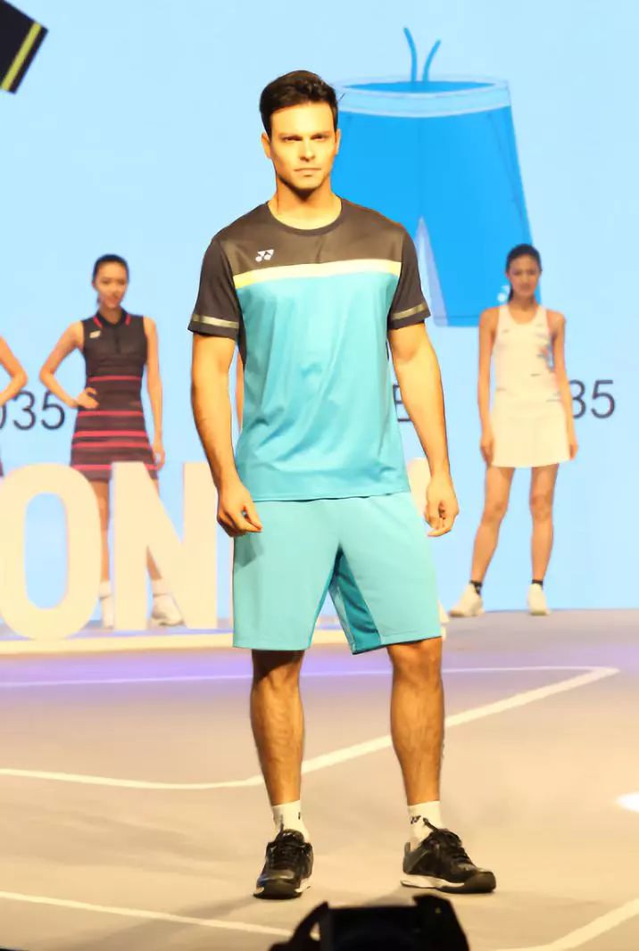 STARZ丨与YONEX共同开启的运动时尚之旅!