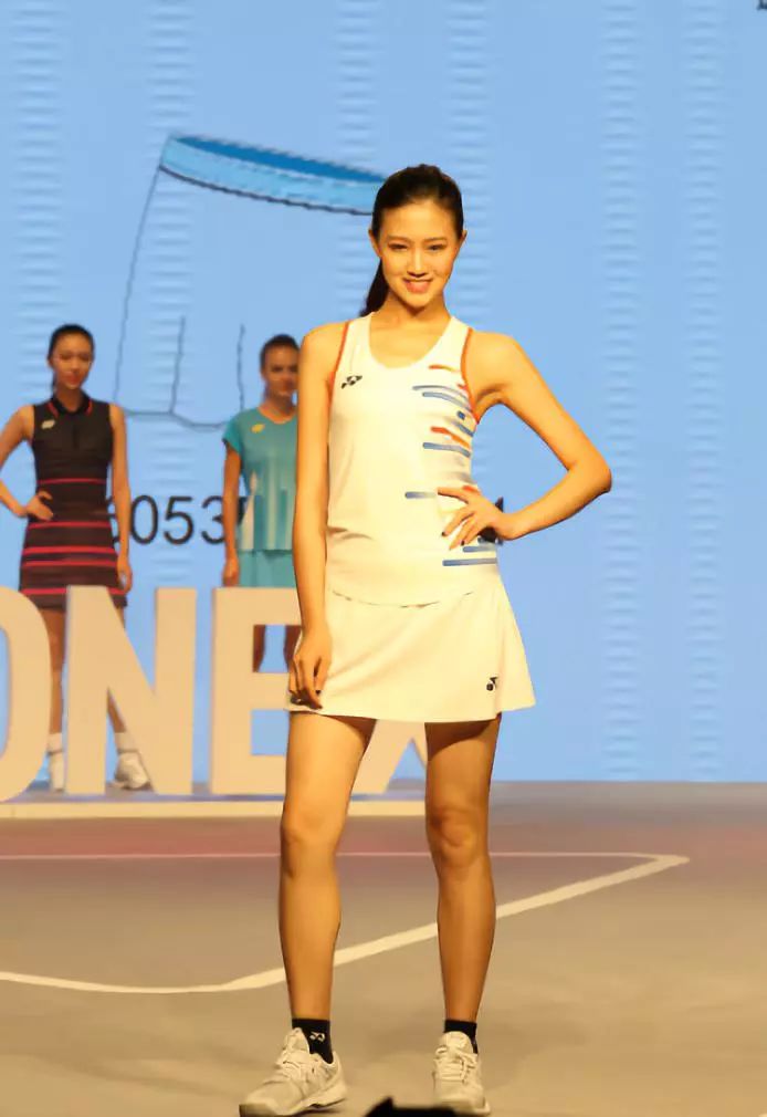 STARZ丨与YONEX共同开启的运动时尚之旅!