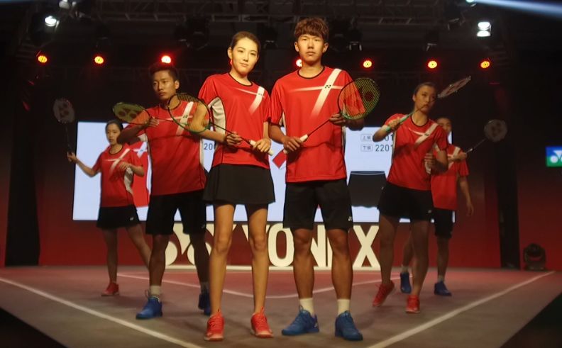 STARZ丨与YONEX共同开启的运动时尚之旅!