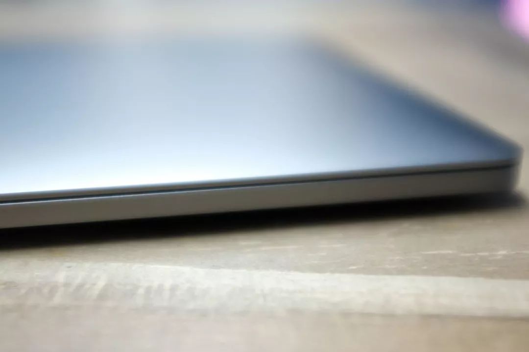 2018 款 MacBook Pro 陪我的这几天 | 独家