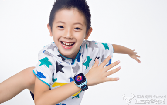 4G网络 视频通话 360生态链新品小安儿童电话