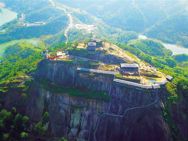 梁平力促民营经济高质量发展成效显著