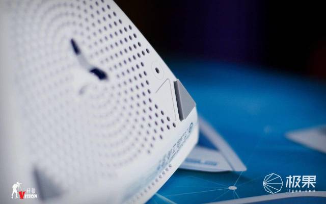 别墅网络无死角,全靠三个“电熨斗”,华硕LyraTrio分布式路由系统体验 别墅网络无死角,全靠三个“电熨斗”,华硕LyraTrio分布式路由系统体验