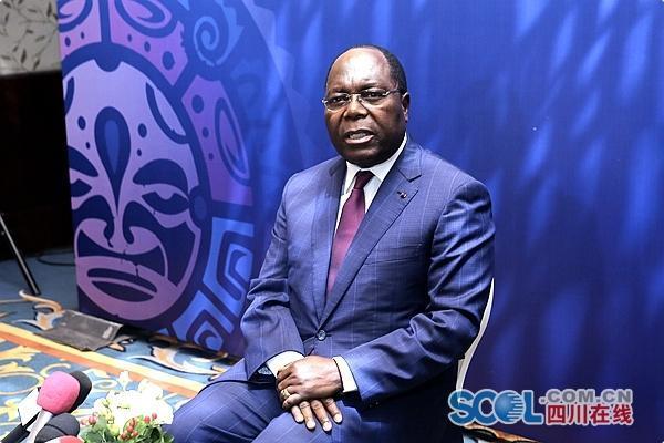 刚果（布）总理穆安巴：民间交往是中非友好的支柱