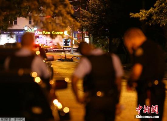 多伦多枪击事件致10余人死伤 目击者：枪手表情可怕