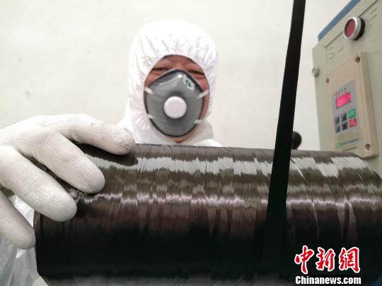 上海石化大丝束碳纤维技术“破炉而出” 跻身国际先进