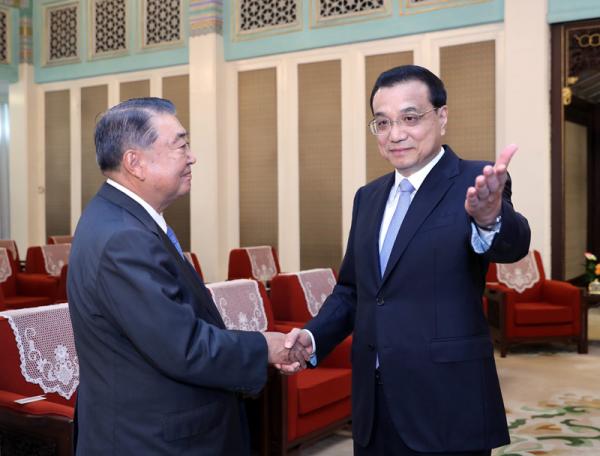 李克强会见日本众议长：中国将继续扩大开放