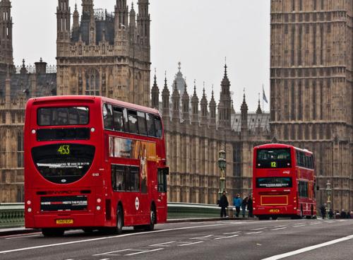 英国法律改革,确保区块链智能合约合法性