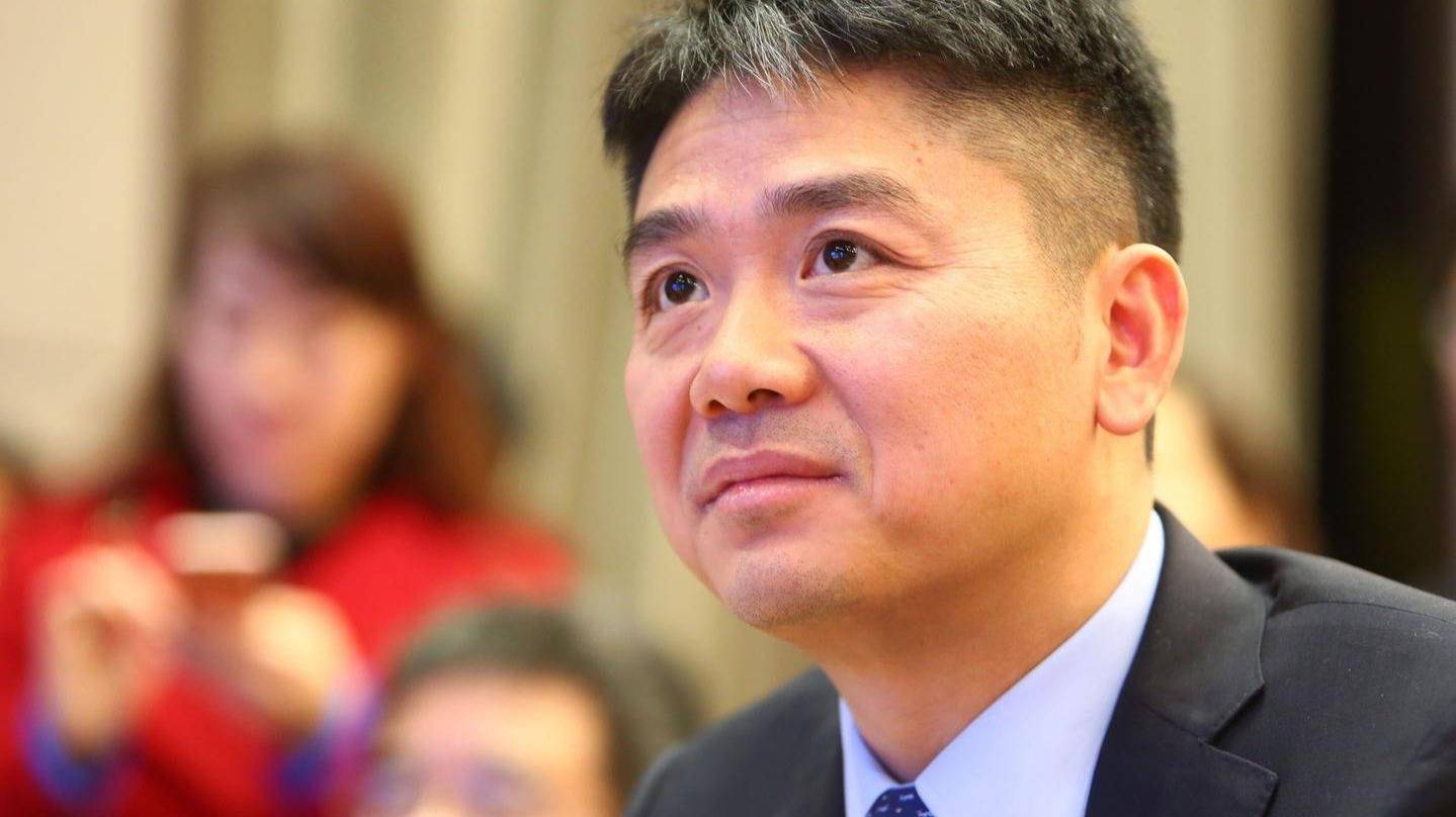 【虎嗅晚报】媒体人章文被指性侵;刘强东代理律师回应澳洲性侵案:与刘无关